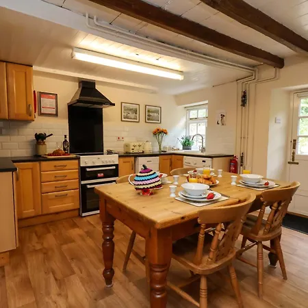 Semesterbostad Eskdale View, 5 Hollins *